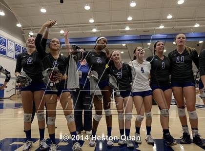 Thumbnail 1 in Alta Loma vs. La Reina (CIF-SS D4AA Final) photogallery.