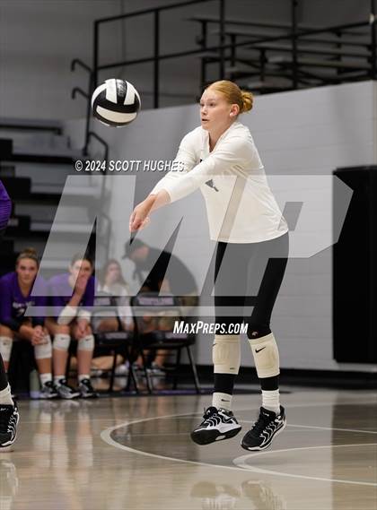 Thumbnail 2 in Valor College Prep @ Lipscomb Academy photogallery.
