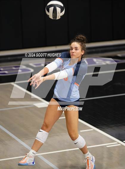 Thumbnail 2 in Valor College Prep @ Lipscomb Academy photogallery.