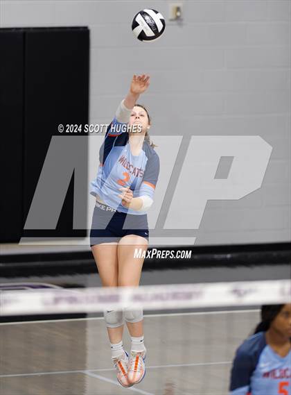 Thumbnail 2 in Valor College Prep @ Lipscomb Academy photogallery.