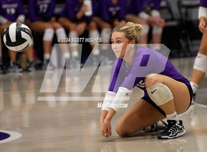 Thumbnail 3 in Valor College Prep @ Lipscomb Academy photogallery.