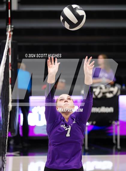 Thumbnail 1 in Valor College Prep @ Lipscomb Academy photogallery.