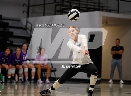 Thumbnail 3 in Valor College Prep @ Lipscomb Academy photogallery.