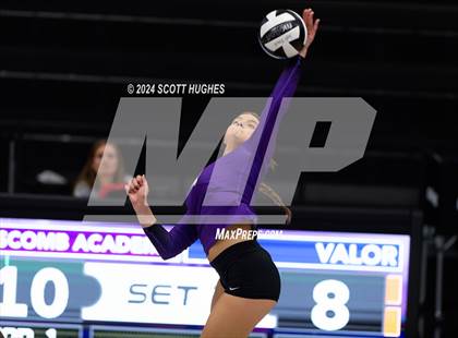 Thumbnail 1 in Valor College Prep @ Lipscomb Academy photogallery.
