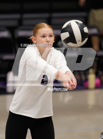 Thumbnail 1 in Valor College Prep @ Lipscomb Academy photogallery.