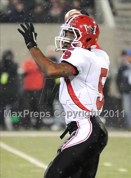 Thumbnail 3 in St. Edward vs. Wayne (OHSAA D1Final) photogallery.