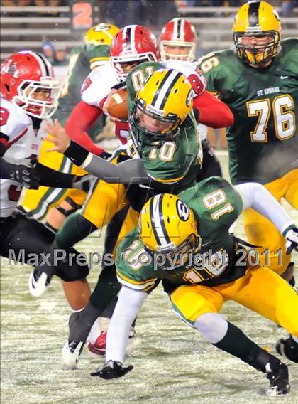 Thumbnail 3 in St. Edward vs. Wayne (OHSAA D1Final) photogallery.
