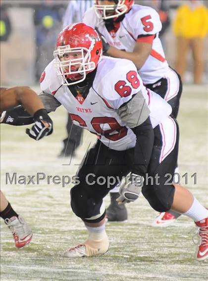 Thumbnail 3 in St. Edward vs. Wayne (OHSAA D1Final) photogallery.