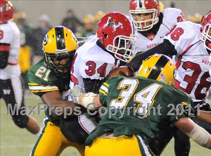 Thumbnail 2 in St. Edward vs. Wayne (OHSAA D1Final) photogallery.