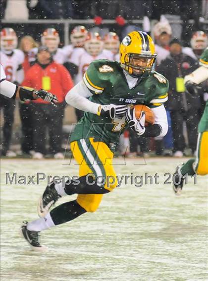 Thumbnail 2 in St. Edward vs. Wayne (OHSAA D1Final) photogallery.