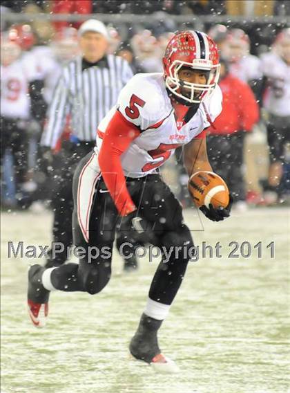 Thumbnail 3 in St. Edward vs. Wayne (OHSAA D1Final) photogallery.
