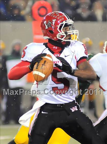 Thumbnail 3 in St. Edward vs. Wayne (OHSAA D1Final) photogallery.