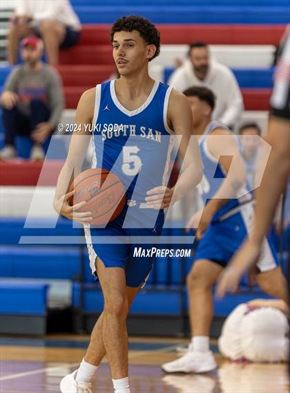 Thumbnail 3 in South San Antonio vs. Pearce (Raising Cane's Key City Classic) photogallery.