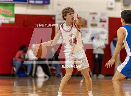 Thumbnail 2 in South San Antonio vs. Pearce (Raising Cane's Key City Classic) photogallery.