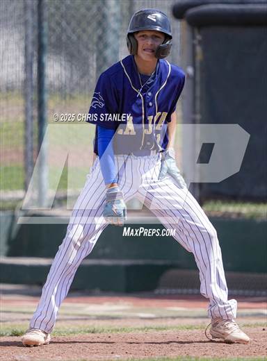 null - Photo 01