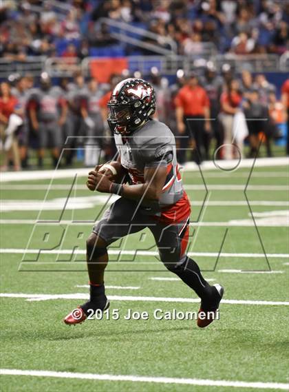 Thumbnail 3 in Victoria West Vs Nixon (UIL 5A Bi-District Playoffs) photogallery.