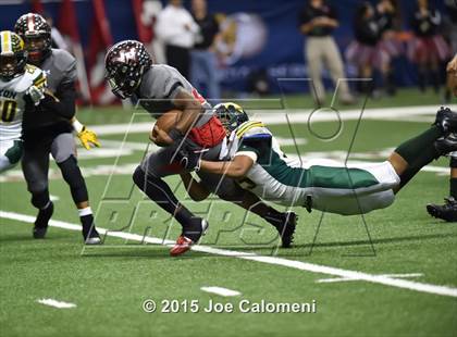 Thumbnail 2 in Victoria West Vs Nixon (UIL 5A Bi-District Playoffs) photogallery.