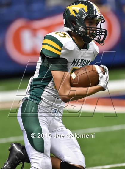 Thumbnail 1 in Victoria West Vs Nixon (UIL 5A Bi-District Playoffs) photogallery.