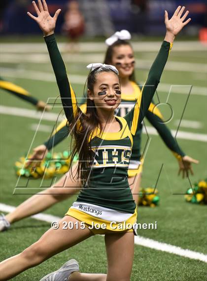 Thumbnail 3 in Victoria West Vs Nixon (UIL 5A Bi-District Playoffs) photogallery.