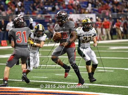 Thumbnail 3 in Victoria West Vs Nixon (UIL 5A Bi-District Playoffs) photogallery.
