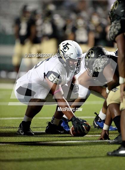 Thumbnail 2 in Little Elm vs Fossil Ridge photogallery.