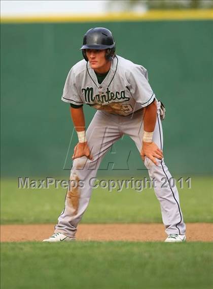 Thumbnail 3 in Manteca vs. Oakdale (CIF SJS D-4 Finals) photogallery.