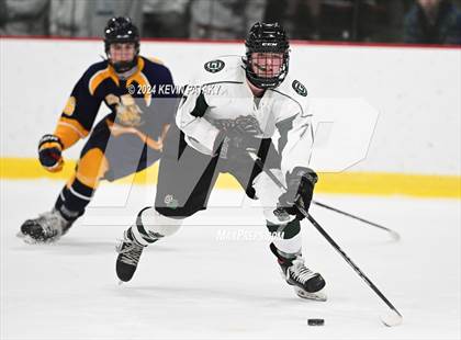 Thumbnail 3 in East Haven vs. Guilford (CIAC DII Quarterfinal) photogallery.
