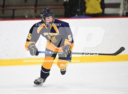 Thumbnail 2 in East Haven vs. Guilford (CIAC DII Quarterfinal) photogallery.