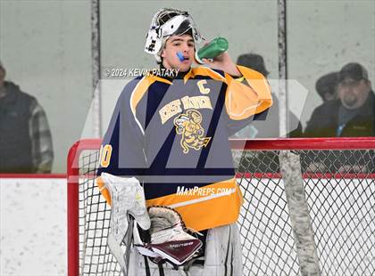 Thumbnail 3 in East Haven vs. Guilford (CIAC DII Quarterfinal) photogallery.