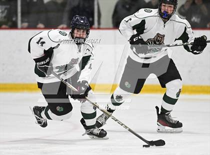 Thumbnail 1 in East Haven vs. Guilford (CIAC DII Quarterfinal) photogallery.