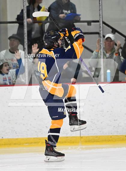 Thumbnail 1 in East Haven vs. Guilford (CIAC DII Quarterfinal) photogallery.