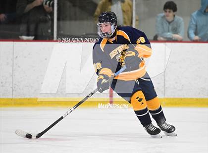 Thumbnail 1 in East Haven vs. Guilford (CIAC DII Quarterfinal) photogallery.