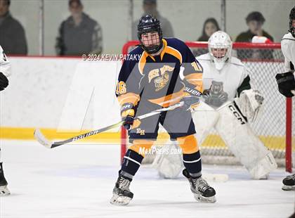 Thumbnail 1 in East Haven vs. Guilford (CIAC DII Quarterfinal) photogallery.