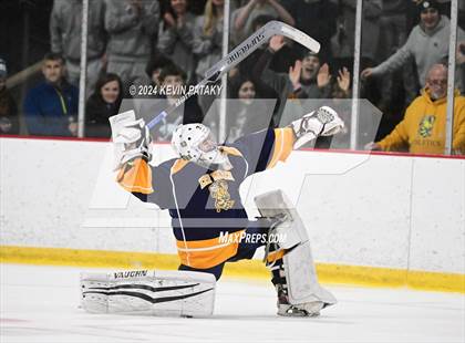 Thumbnail 2 in East Haven vs. Guilford (CIAC DII Quarterfinal) photogallery.