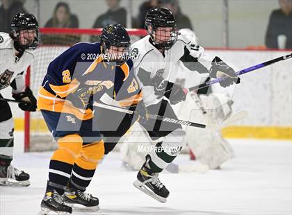 Thumbnail 2 in East Haven vs. Guilford (CIAC DII Quarterfinal) photogallery.