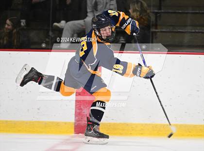 Thumbnail 1 in East Haven vs. Guilford (CIAC DII Quarterfinal) photogallery.
