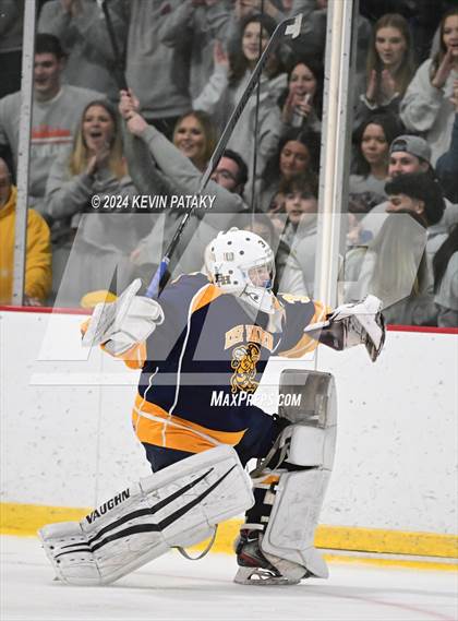 Thumbnail 1 in East Haven vs. Guilford (CIAC DII Quarterfinal) photogallery.