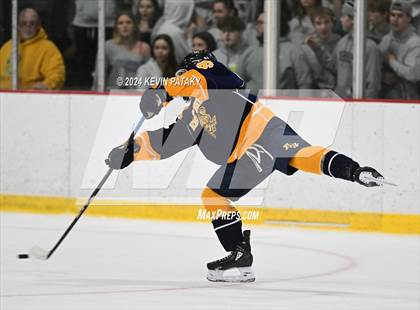 Thumbnail 3 in East Haven vs. Guilford (CIAC DII Quarterfinal) photogallery.