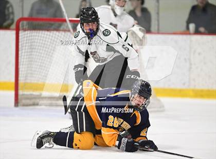 Thumbnail 2 in East Haven vs. Guilford (CIAC DII Quarterfinal) photogallery.