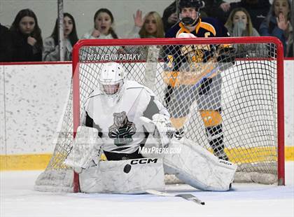 Thumbnail 2 in East Haven vs. Guilford (CIAC DII Quarterfinal) photogallery.