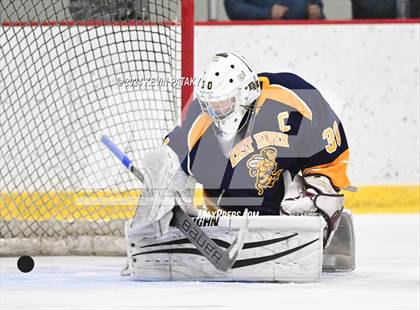 Thumbnail 1 in East Haven vs. Guilford (CIAC DII Quarterfinal) photogallery.