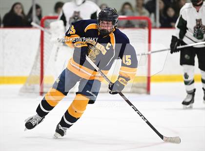 Thumbnail 3 in East Haven vs. Guilford (CIAC DII Quarterfinal) photogallery.
