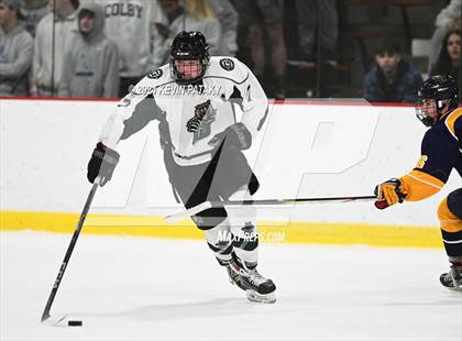 Thumbnail 1 in East Haven vs. Guilford (CIAC DII Quarterfinal) photogallery.