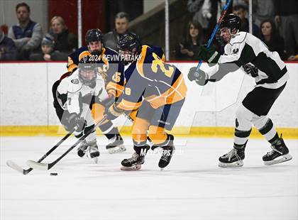 Thumbnail 1 in East Haven vs. Guilford (CIAC DII Quarterfinal) photogallery.