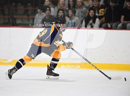 Thumbnail 2 in East Haven vs. Guilford (CIAC DII Quarterfinal) photogallery.