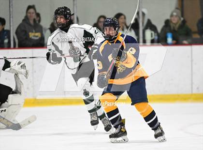 Thumbnail 3 in East Haven vs. Guilford (CIAC DII Quarterfinal) photogallery.