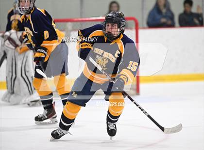 Thumbnail 3 in East Haven vs. Guilford (CIAC DII Quarterfinal) photogallery.
