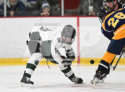 Thumbnail 1 in East Haven vs. Guilford (CIAC DII Quarterfinal) photogallery.