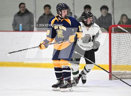 Thumbnail 2 in East Haven vs. Guilford (CIAC DII Quarterfinal) photogallery.