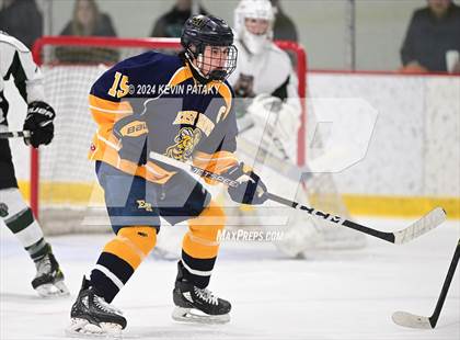 Thumbnail 1 in East Haven vs. Guilford (CIAC DII Quarterfinal) photogallery.